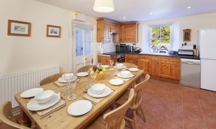 Lorna Doone Cottage, Lynmouth 4