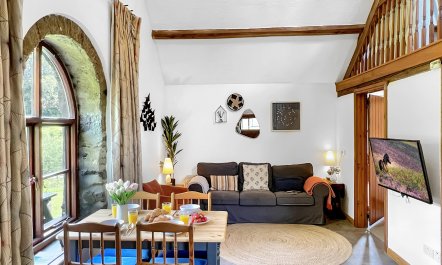 Smiddy Cottage, Hawkridge 4