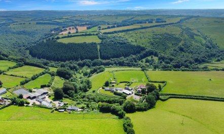 Smiddy Cottage, Hawkridge 1