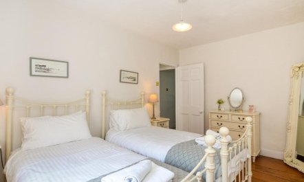 3 Bed in Kingsbridge 4