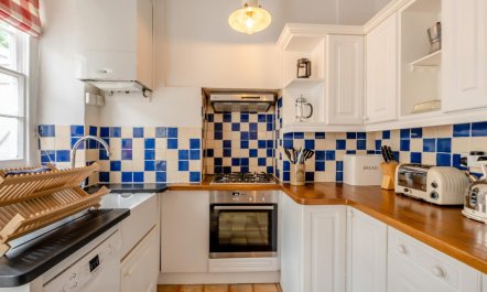3 Bed in Kingsbridge 9