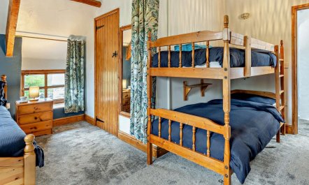 3 Bed in Llandysul 8