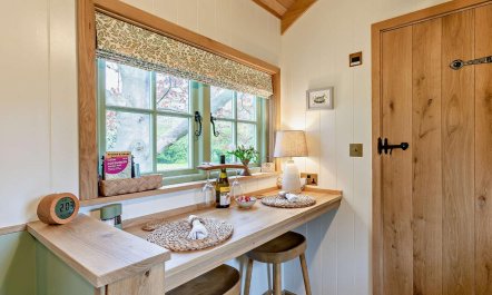 1 Bed in Tewkesbury 6