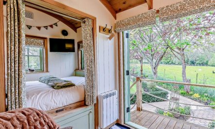 1 Bed in Tewkesbury 2