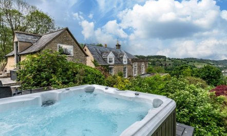 5 Bed in Stroud 2