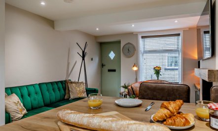 2 Bed in Macclesfield 7