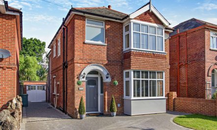 4 Bed in Ryde 1