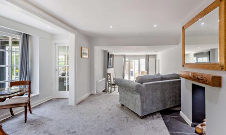 4 Bed in Beaumaris 9