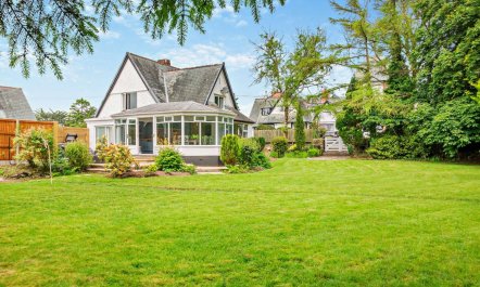 4 Bed in Beaumaris 0