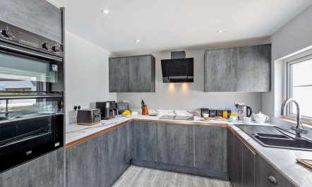4 Bed in Beaumaris 6