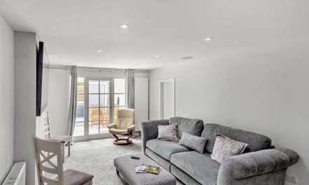 4 Bed in Beaumaris 4