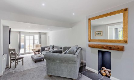 4 Bed in Beaumaris 3