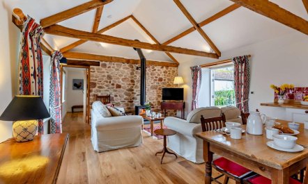 2 Bed in Taunton 1