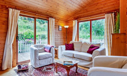 2 Bed in Strome Ferry 3