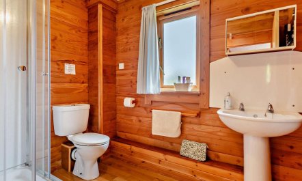 2 Bed in Strome Ferry 0