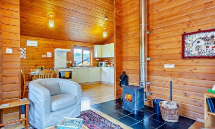 2 Bed in Strome Ferry 1