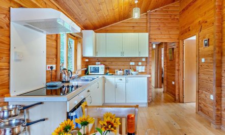 2 Bed in Strome Ferry 5