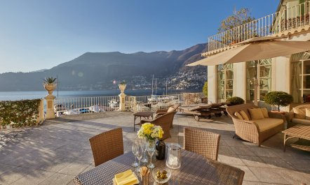 Como's Jewel