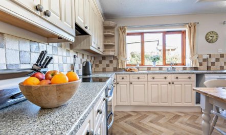 2 Bed in Holsworthy 4