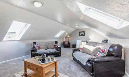 2 Bed in Holsworthy 5