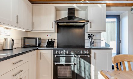 3 Bed in Holsworthy 8