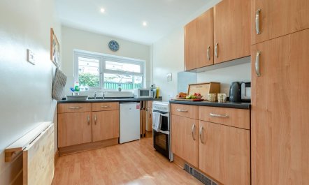 2 Bed in Tenby 9
