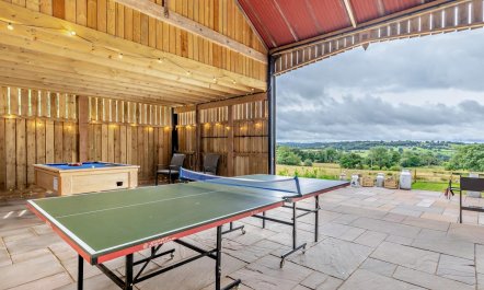 4 Bed in Stoke-on-trent 5