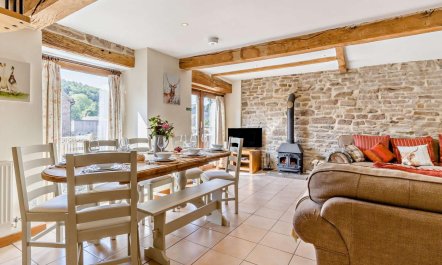 5 Bed in Craven Arms 3