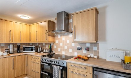 2 Bed in Milford Haven 5