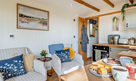 1 Bed in Broxburn 8