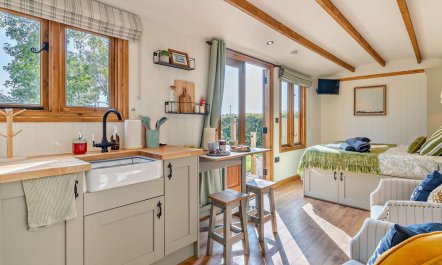 1 Bed in Broxburn 4