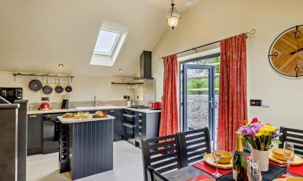 2 Bed in Stoke-on-trent 4