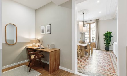 The Raval Pearl 8
