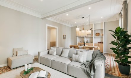 The Raval Pearl 3