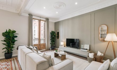 The Raval Pearl 2