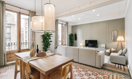 The Raval Pearl 5