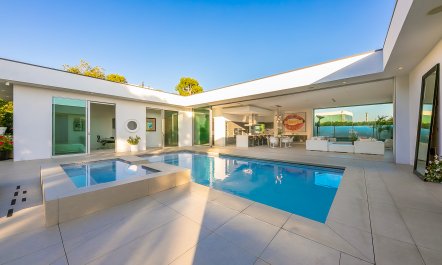 Beverly Hills Chic 3