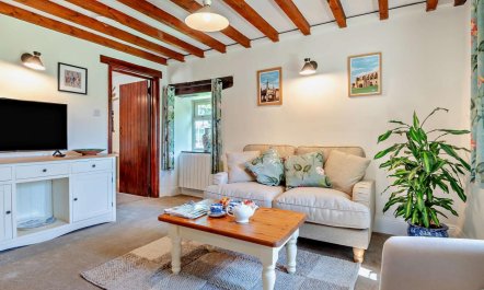 1 Bed in Malmesbury 3