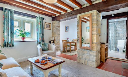 1 Bed in Malmesbury 4