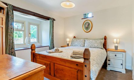 1 Bed in Malmesbury 8