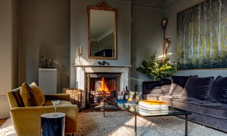 A Glorious Place 4