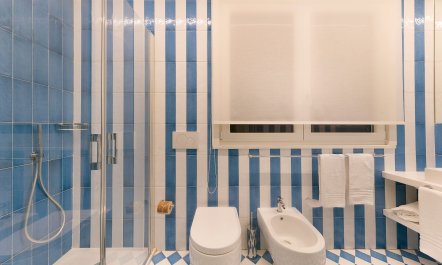Sorrento Blue 9