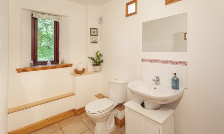 Putham Barn, Cutcombe 9