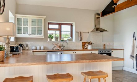 3 Bed in Sherborne 9