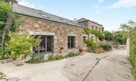5 Bed in Truro