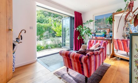 5 Bed in Truro 4