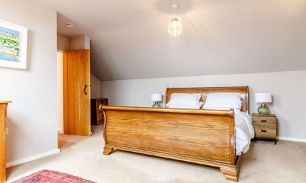 5 Bed in Truro 9