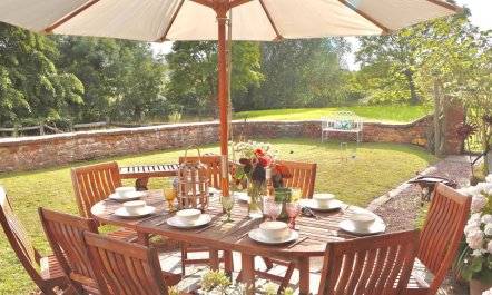 5 Bed in Taunton 2