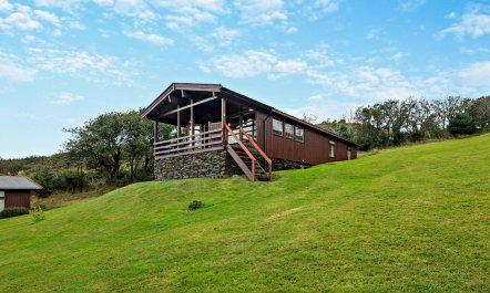 3 Bed in Aberdovey 2