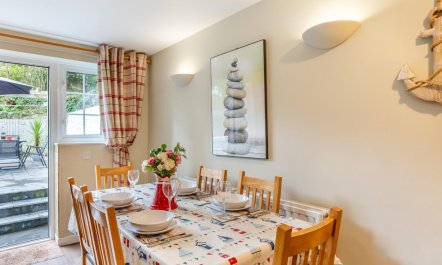 3 Bed in St. Austell 4